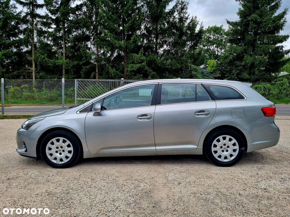 Toyota Avensis 1.8 Selection - 8