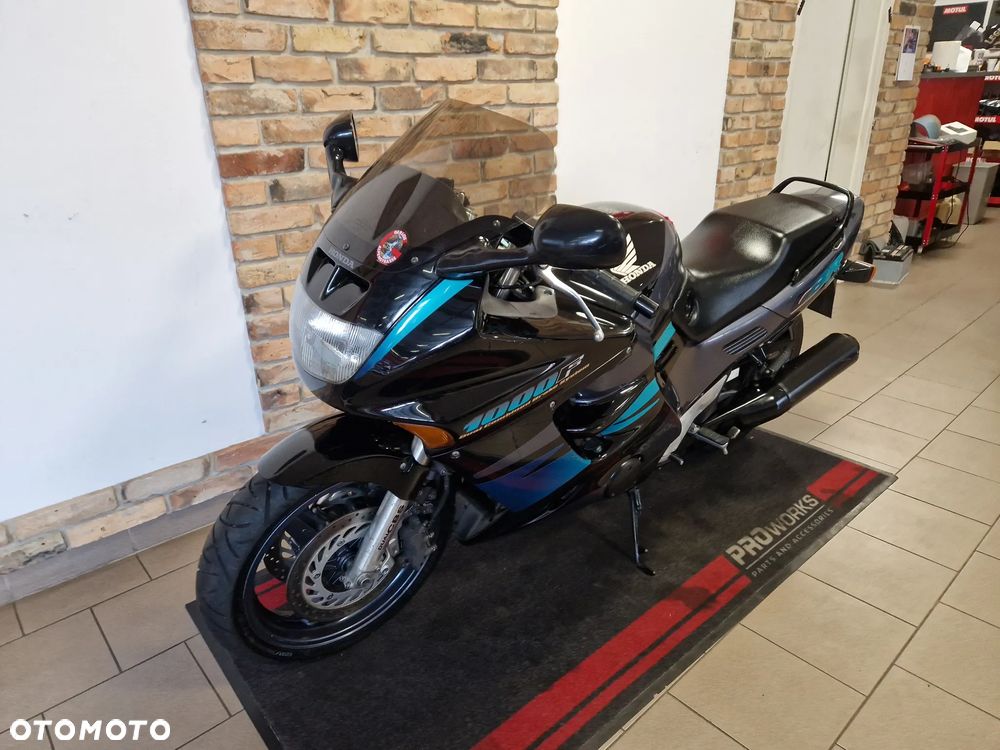 Honda CBR - 7