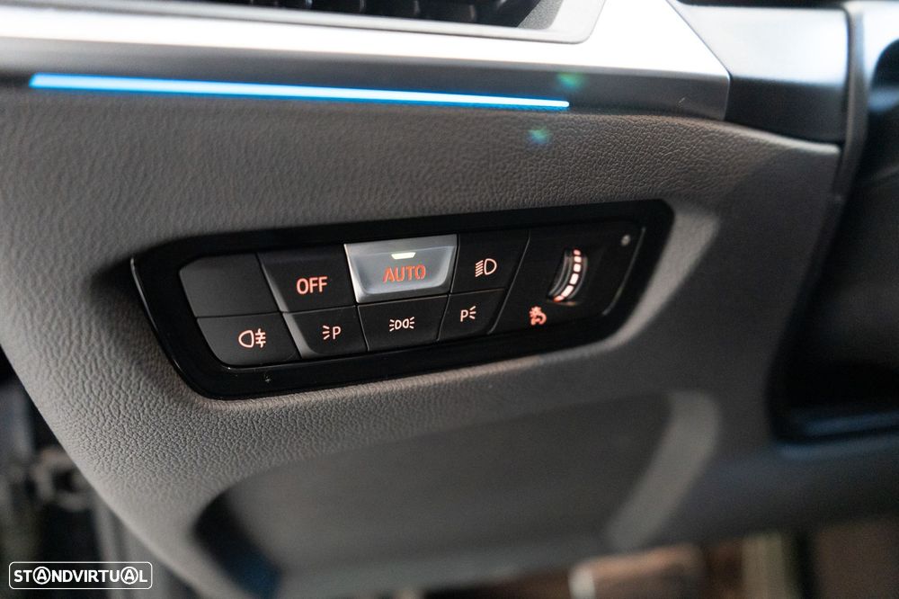 BMW i4 eDrive40 Pack Desportivo M - 26