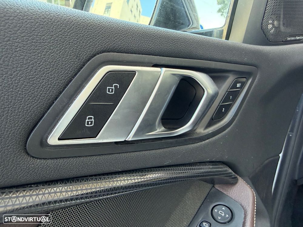 BMW 118 i Aut. Luxury Line - 14