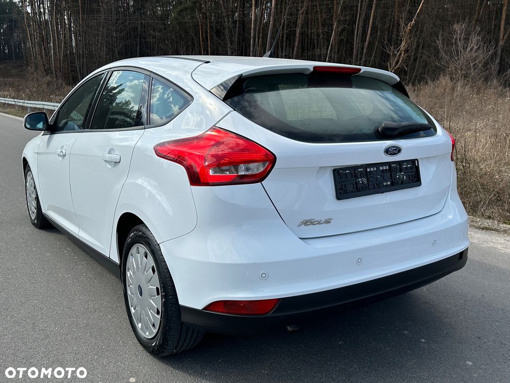 Ford Focus 1.5 TDCi Titanium ECOnetic ASS - 10