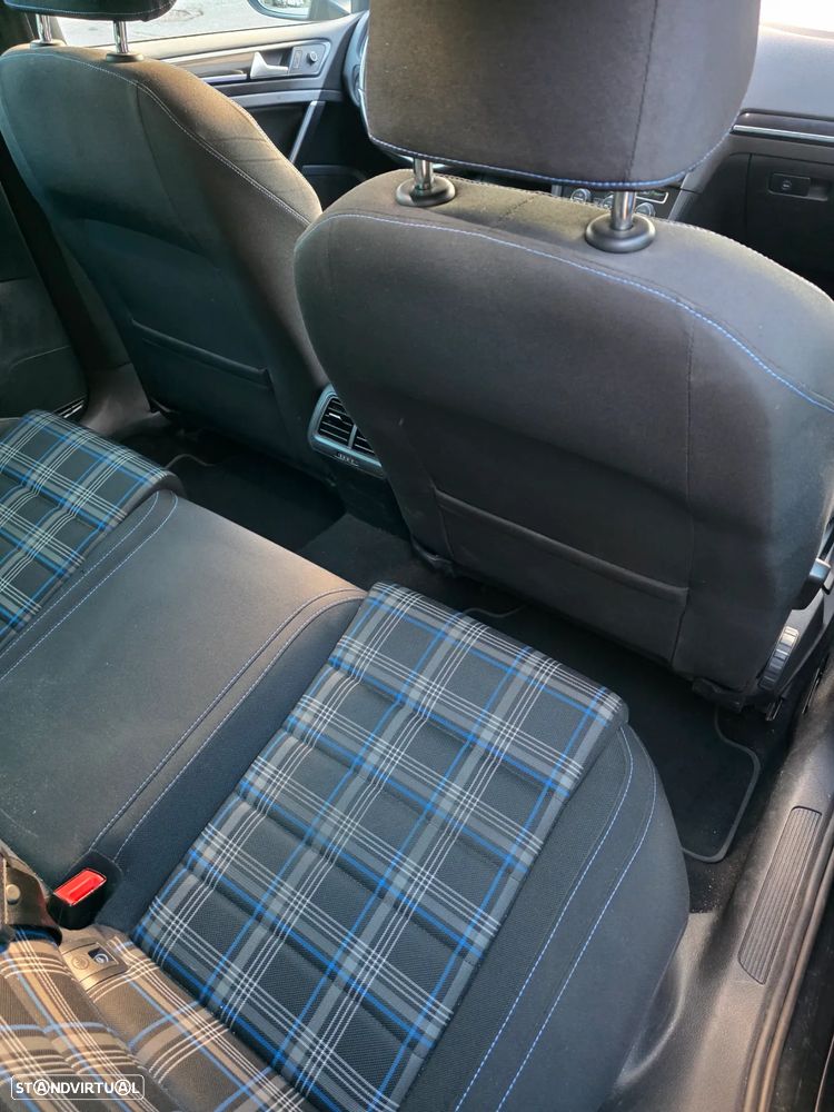 VW Golf 1.4 GTE Plug-in-Hybrid DSG - 6