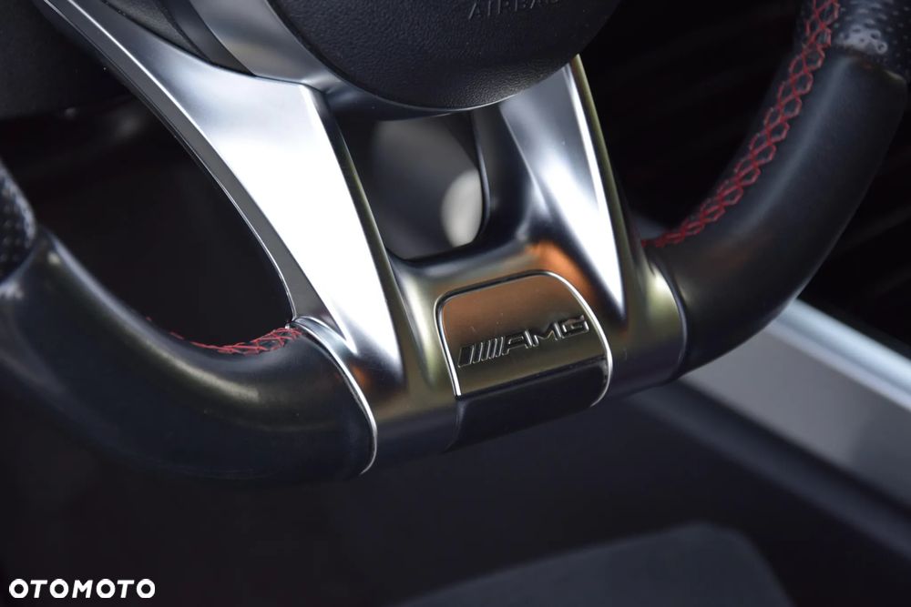 Mercedes-Benz GLB - 20