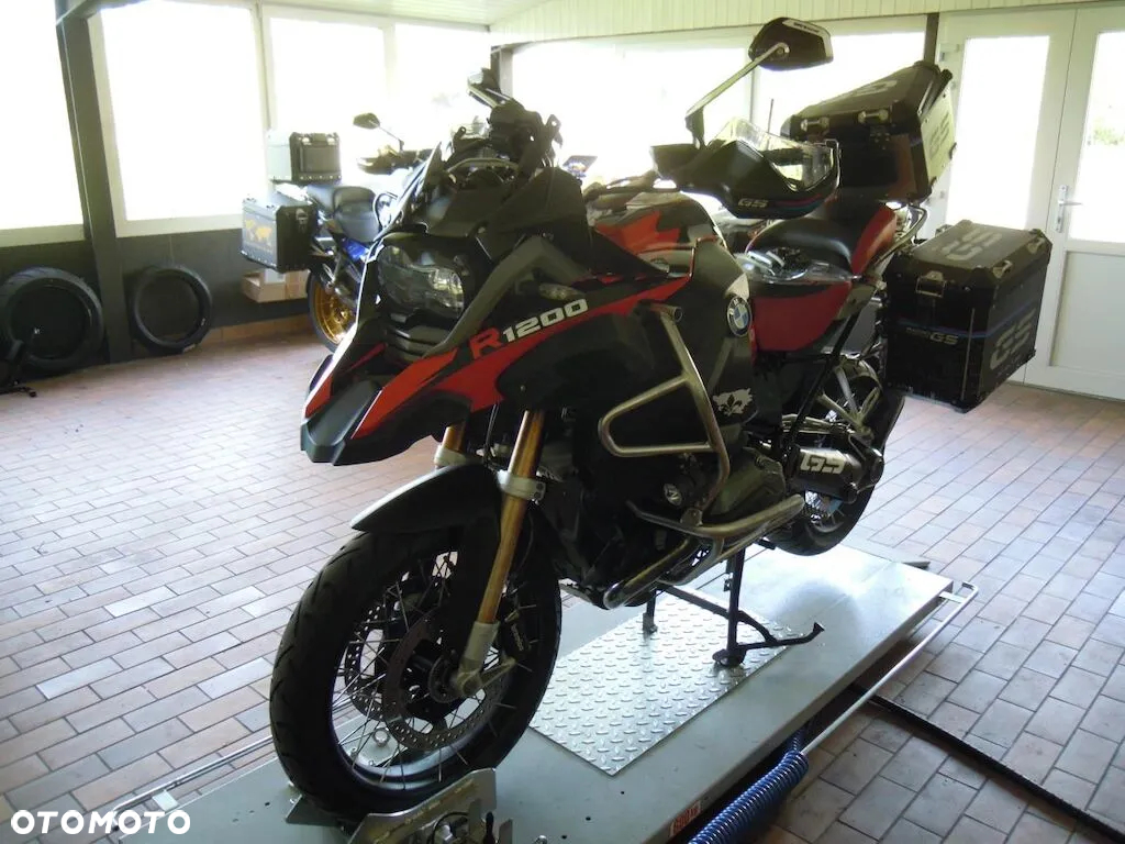BMW R - 2