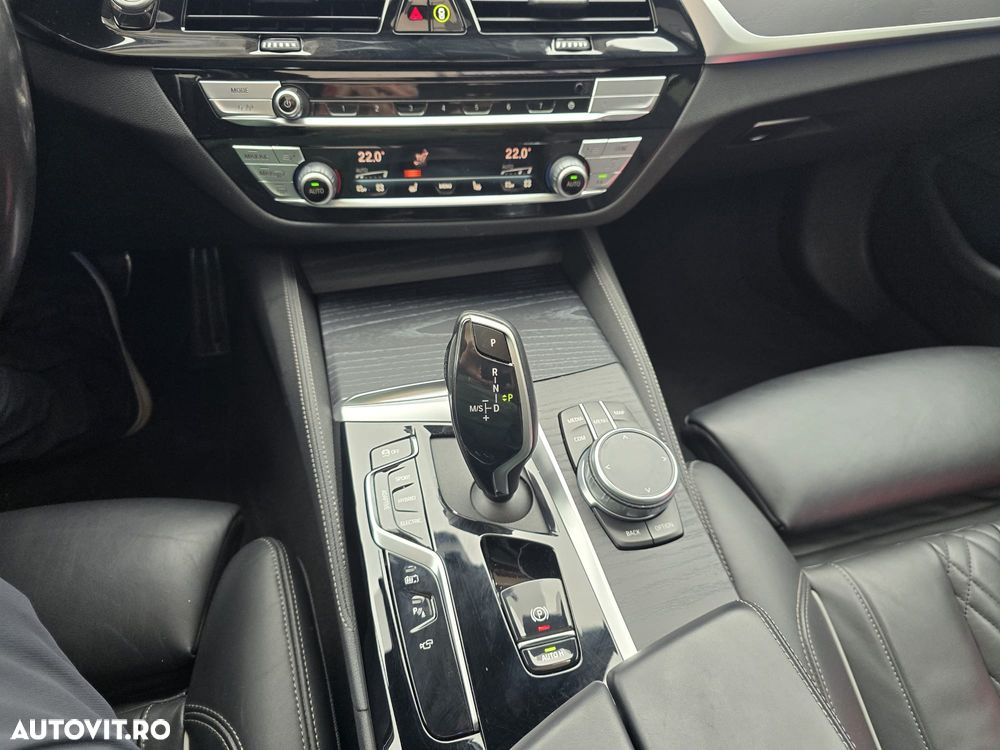 BMW Seria 5 530e xDrive AT PHEV - 15