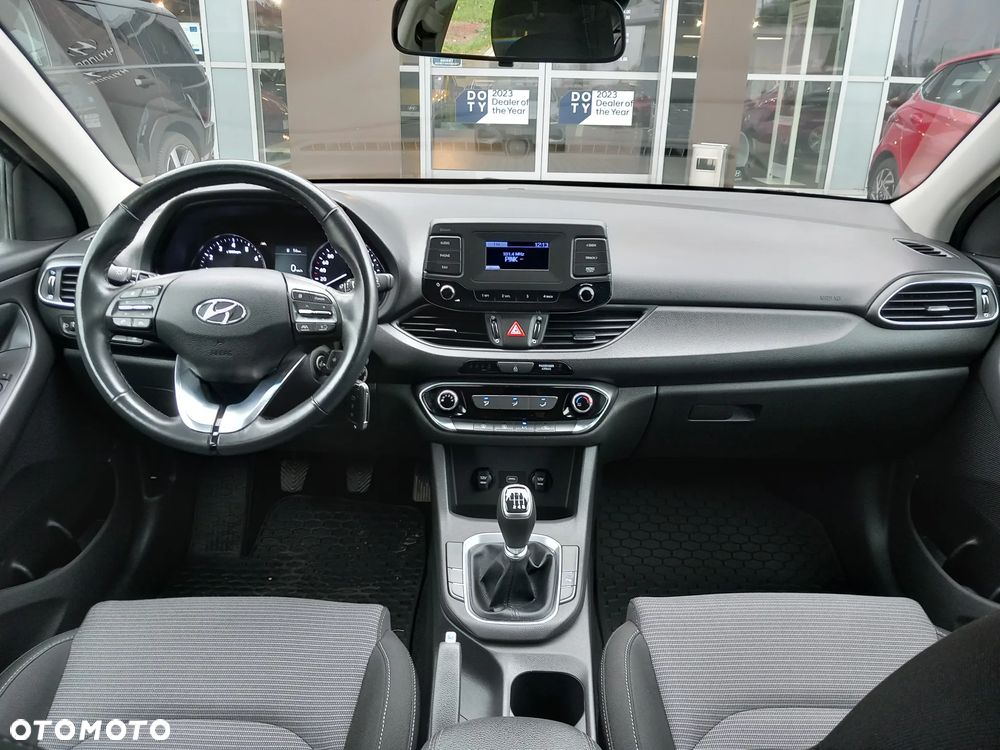 Hyundai i30 1.5 DPI Modern - 10