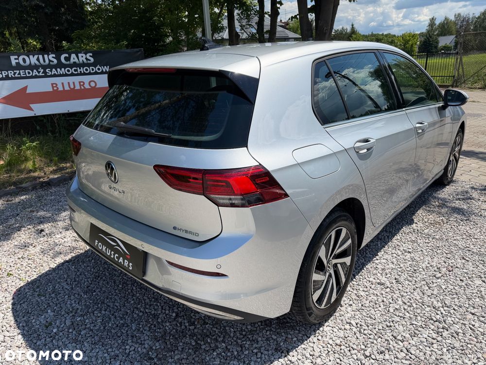 Volkswagen Golf - 11