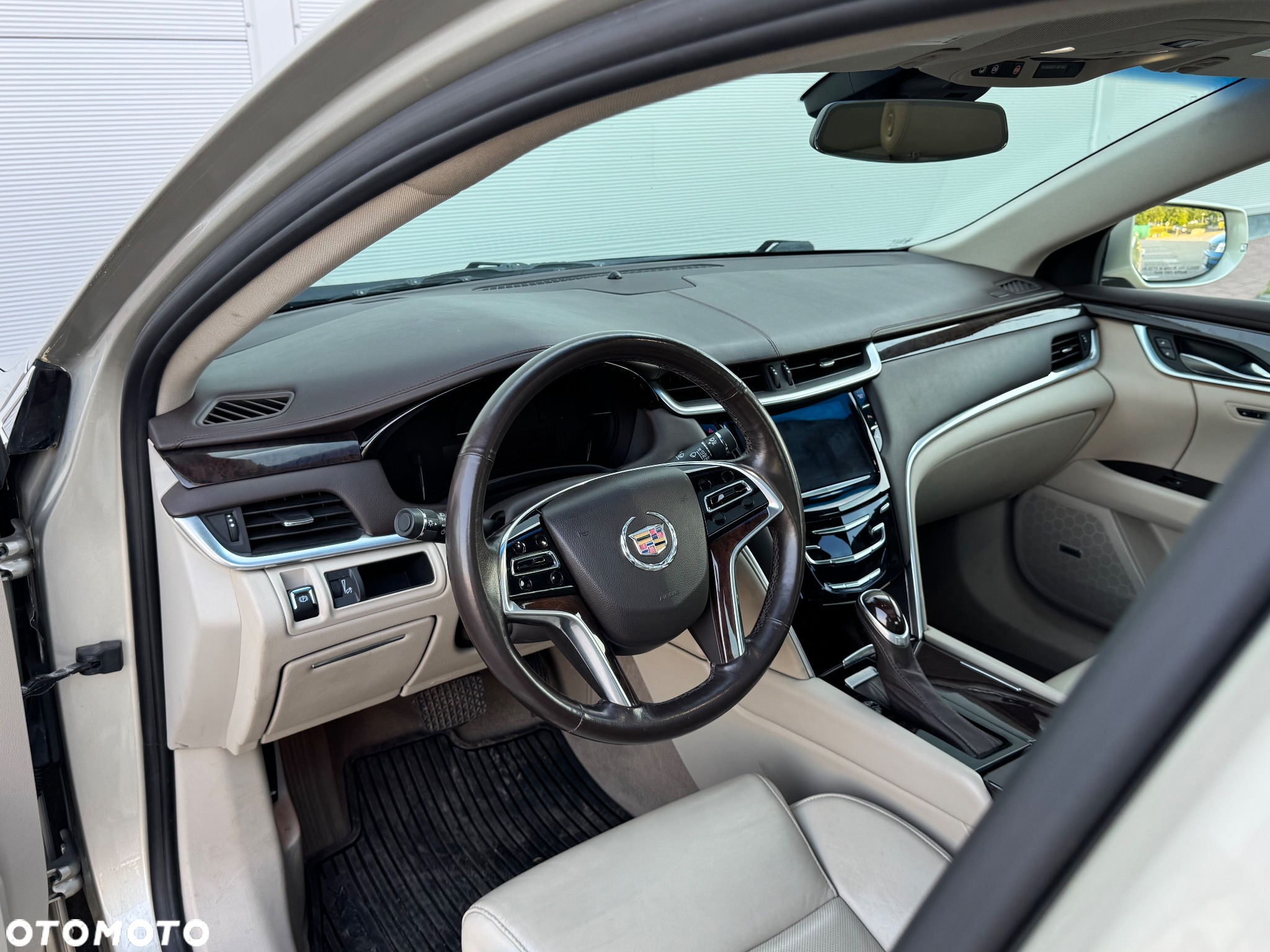 Cadillac XTS - 17