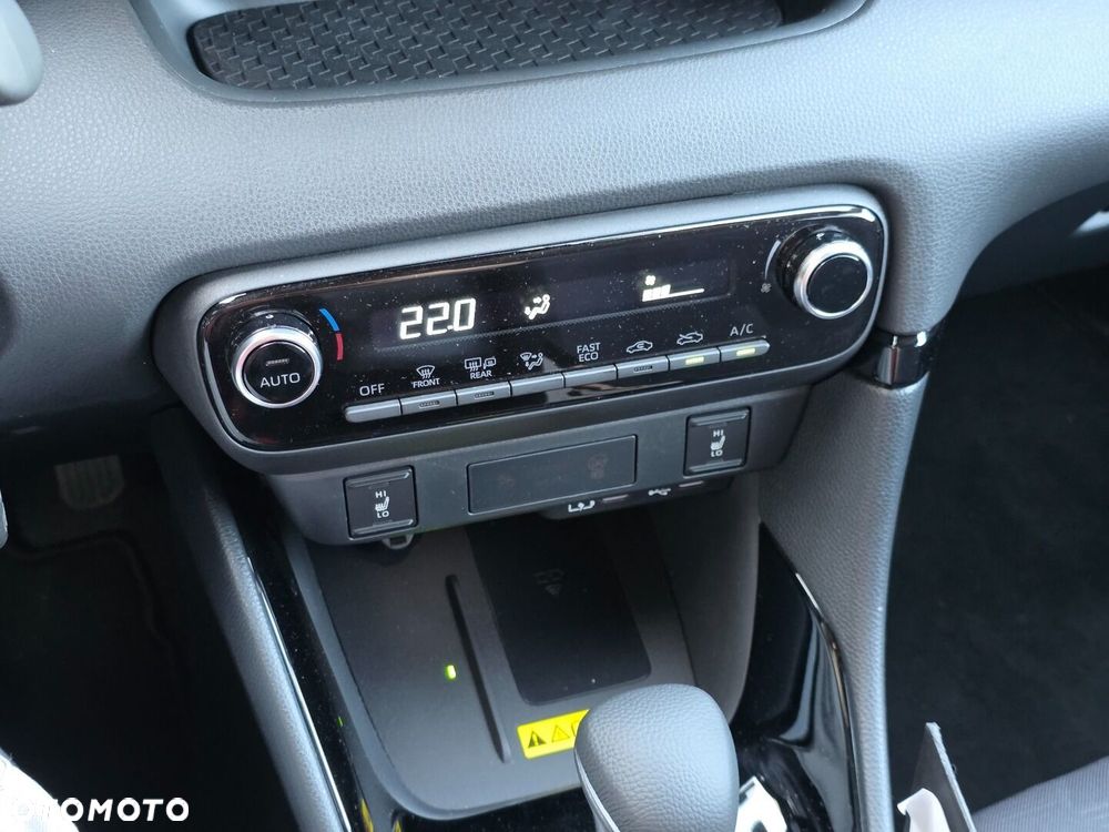 Toyota Yaris Hybrid 1.5 Style - 13