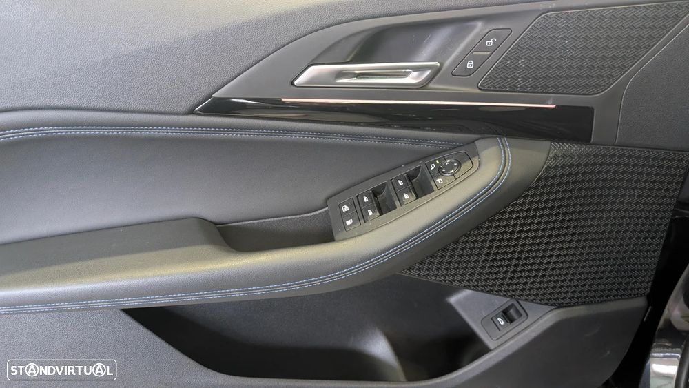 BMW 225xe Active Tourer e xDrive Pack Desportivo M - 14