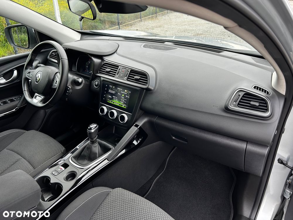 Renault Kadjar BLUE dCi 115 BUSINESS EDITION - 27
