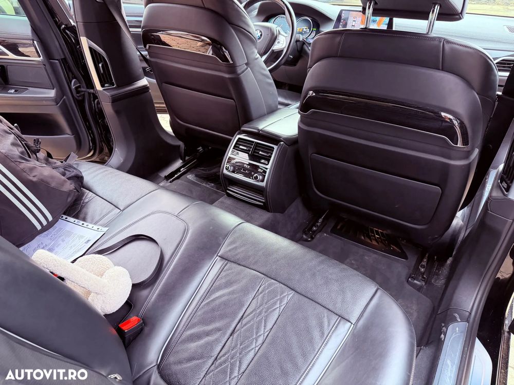 BMW Seria 7 730d xDrive - 11