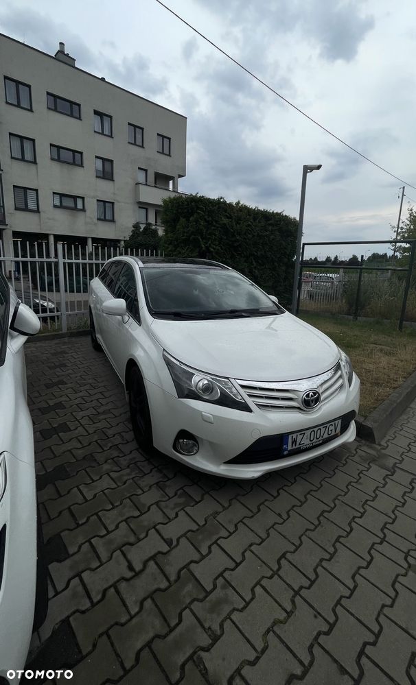 Toyota Avensis - 1