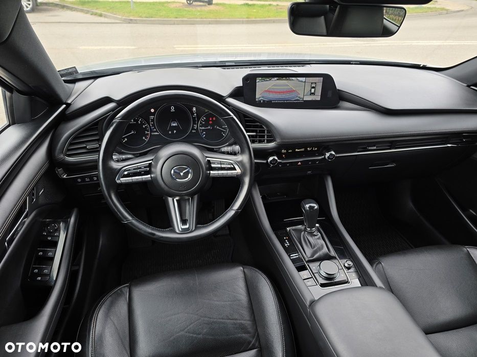 Mazda 3 - 8