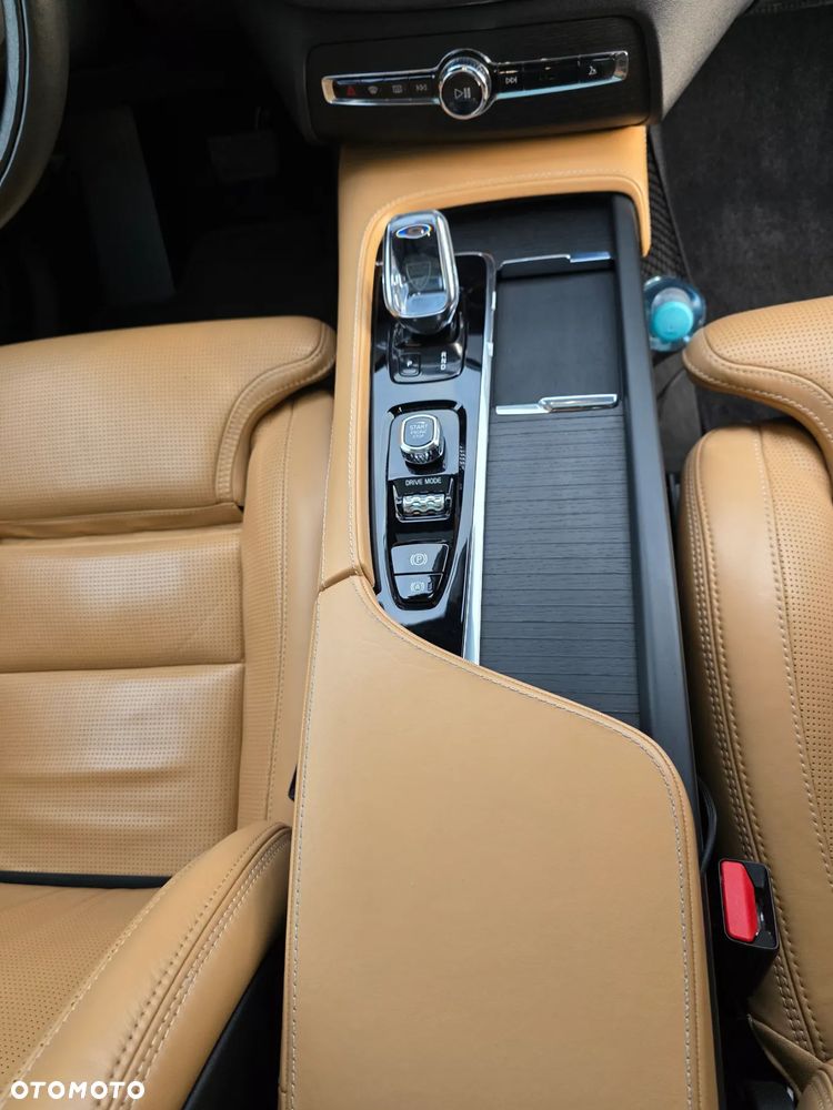 Volvo XC 90 B5 D AWD Inscription 7os - 17