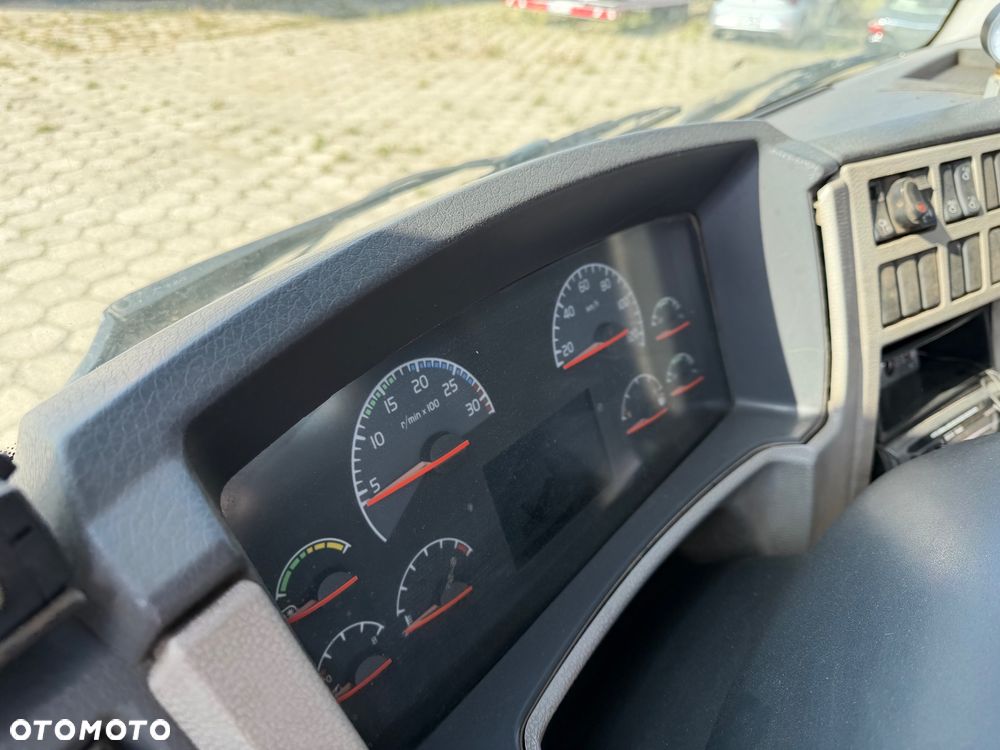 Volvo FL 240 - 18