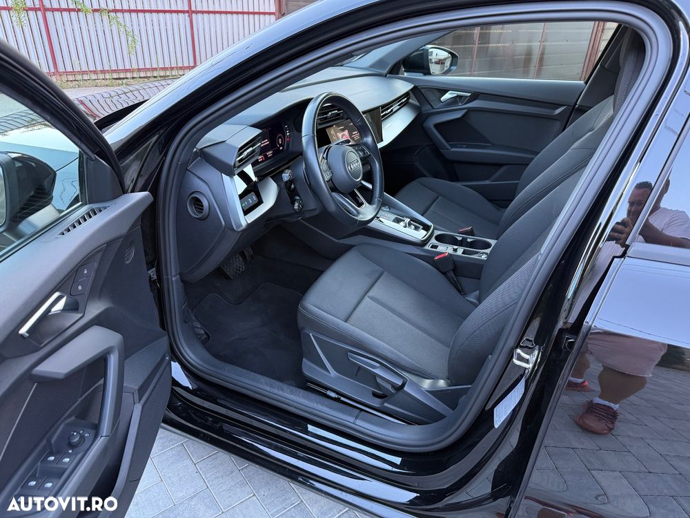 Audi A3 2.0 35 TDI S tronic Advanced - 3