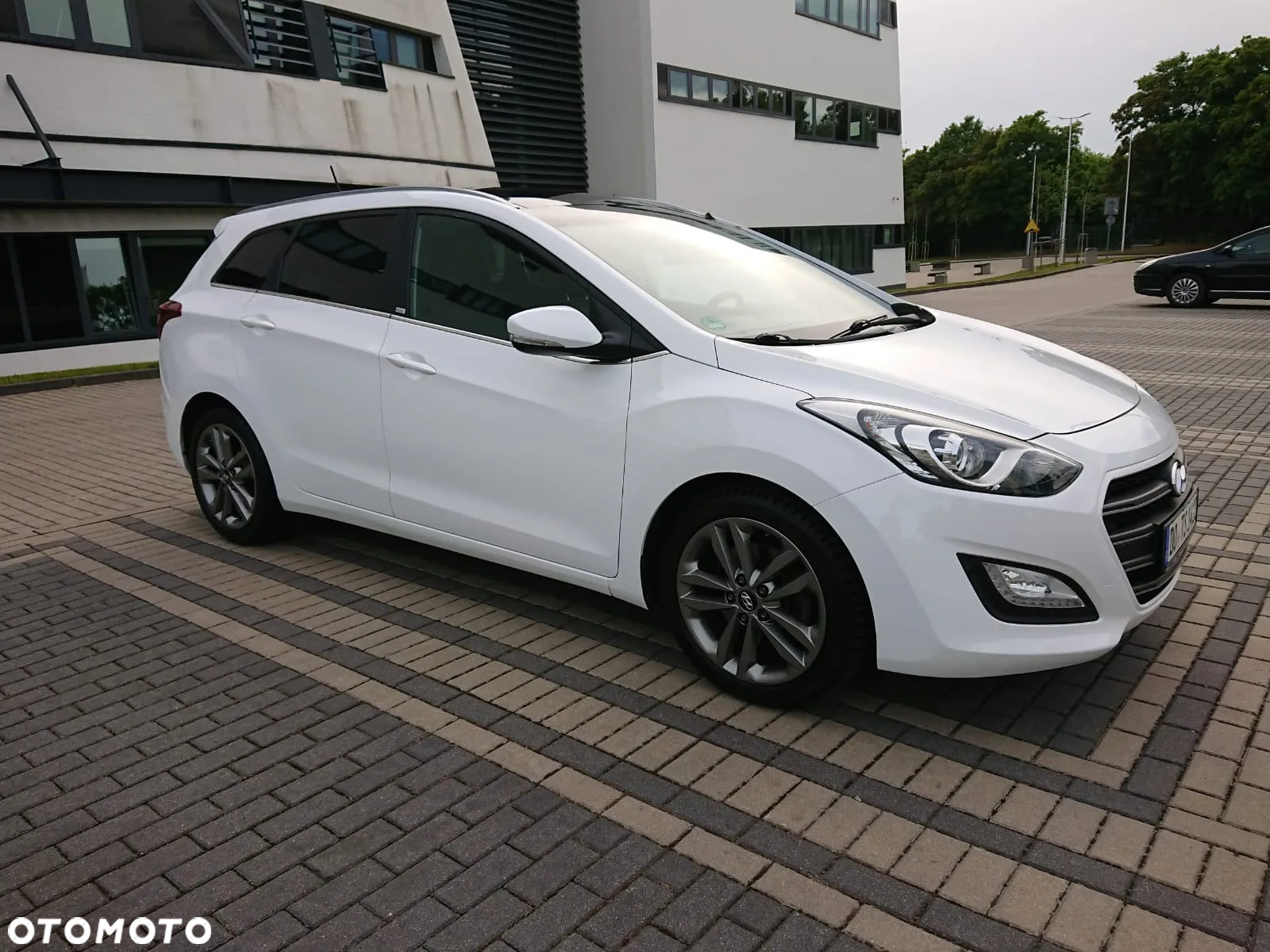 Hyundai i30 1.6 CRDI DCT Premium - 13