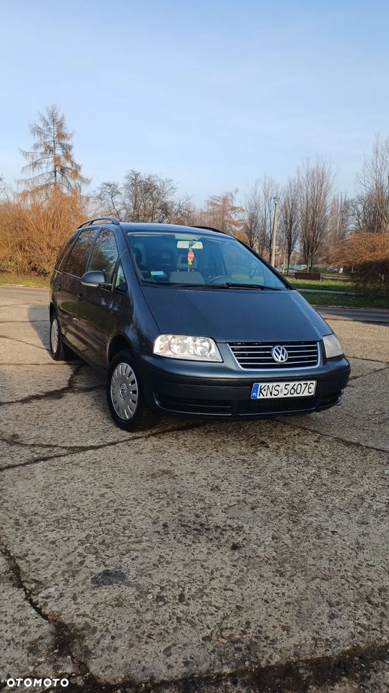 Volkswagen Sharan 1.9 TDI Comfortline - 1