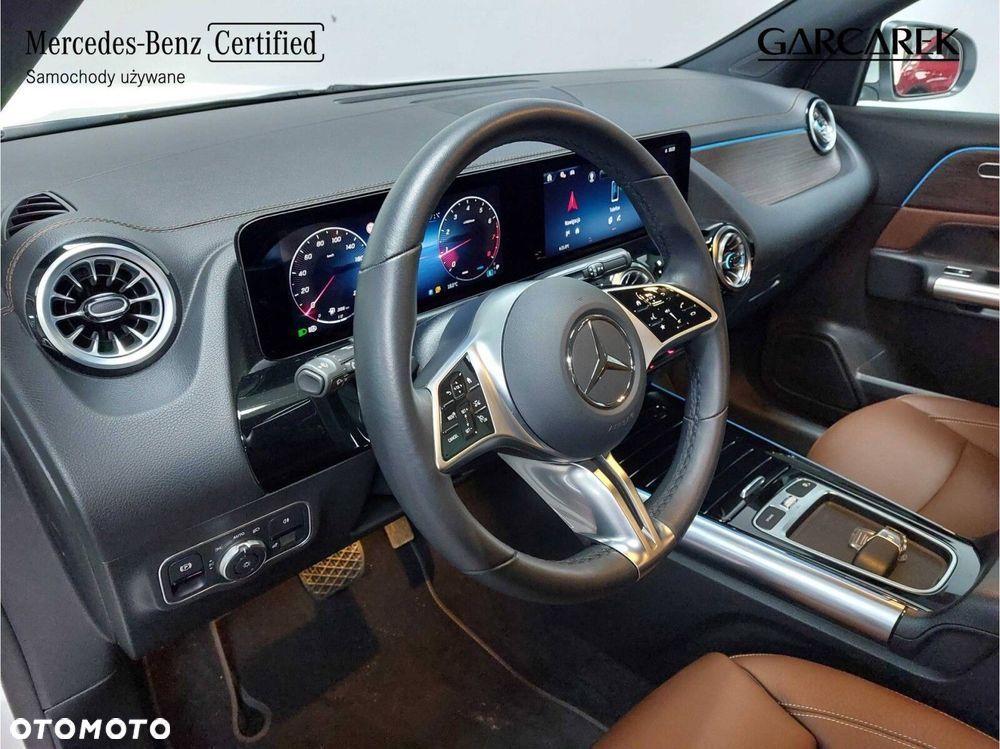Mercedes-Benz GLA 200 Progressive - 18