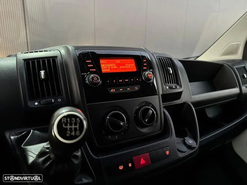 Peugeot Boxer 2.2 BlueHDi 335 L3 CD - 24