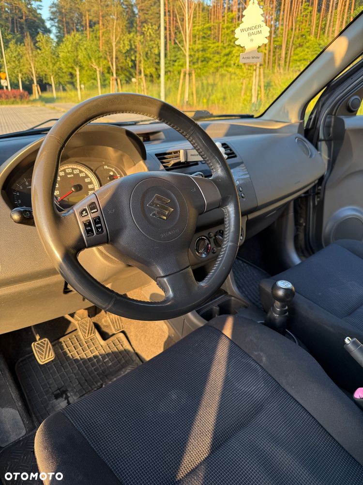 Suzuki Swift 1.3 GC (klm) - 9