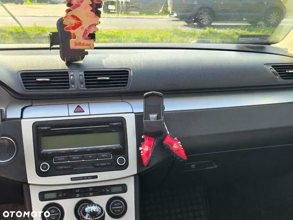 Volkswagen Passat 2.0 TDI BlueMotion Technology Highline - 14