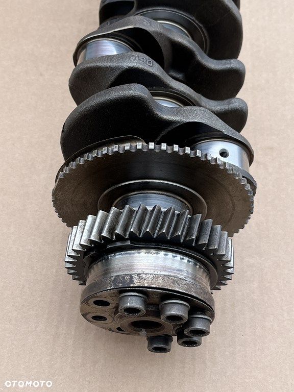 WAŁ KORBOWY SILNIKA TŁOKI VW T5 CARAVELLE MULTIVAN TRANSPORTER TOUAREG 2.5 TDI - 20