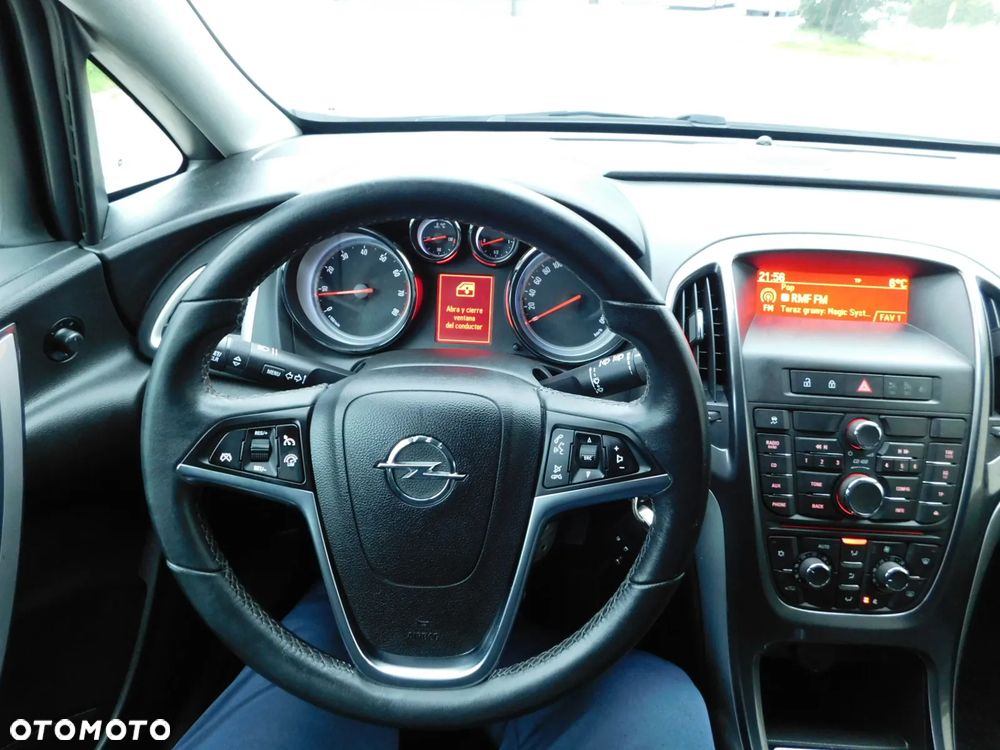 Opel Astra 1.4 Turbo Cosmo - 16