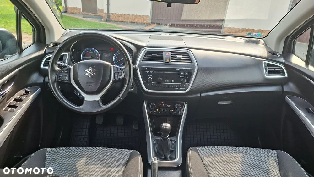 Suzuki SX4 S-Cross 1.6 Premium - 10