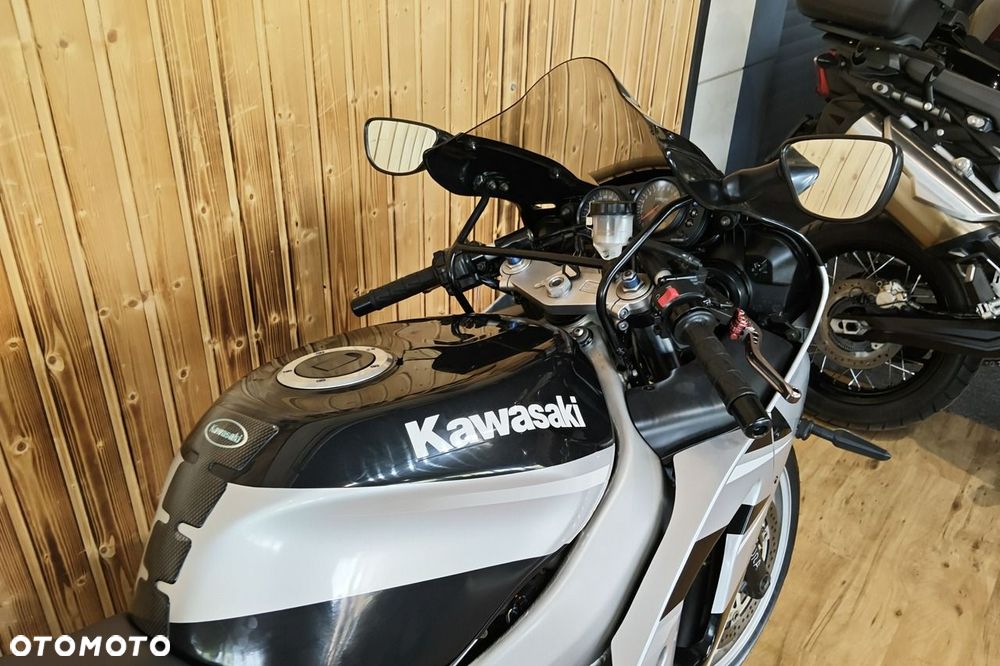 Kawasaki Ninja - 4