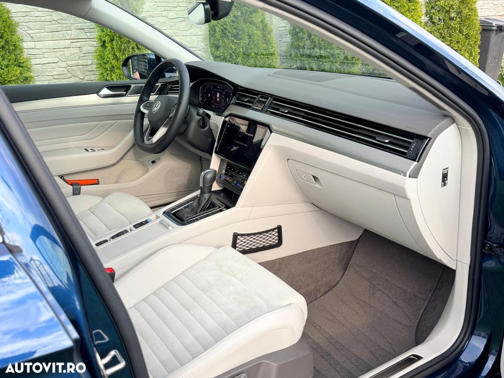 Volkswagen Passat 1.5 TSI ACT DSG Highline - 12