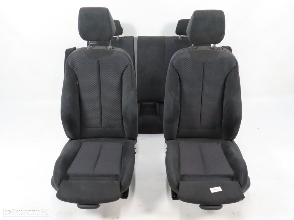 Interior / Bancos Desportivo Pack M em Alcântara Seminovo/ Original BMW 1 (F21) - 1