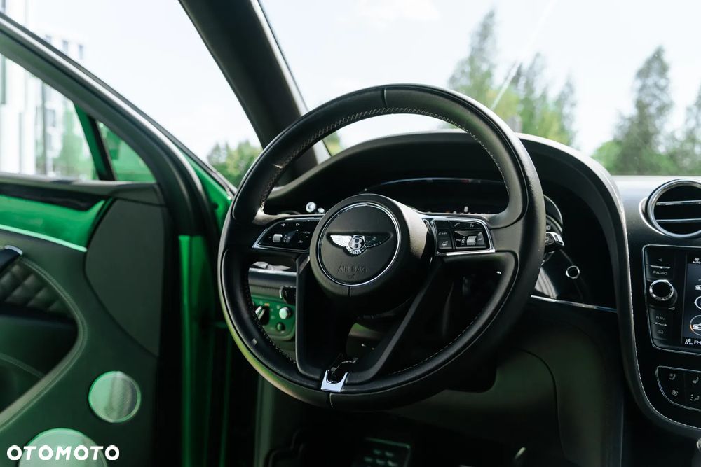 Bentley Bentayga - 12