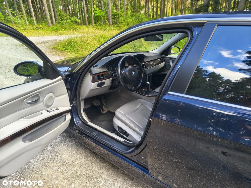BMW Seria 3 - 23