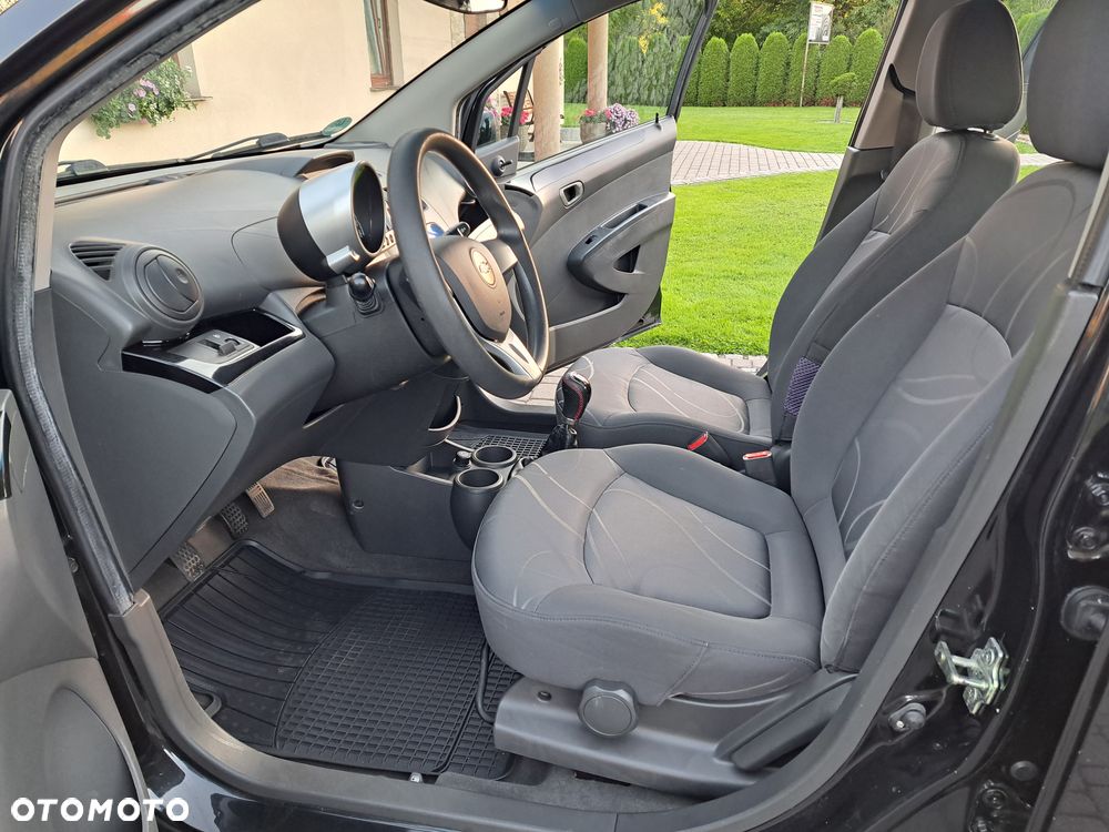 Chevrolet Spark 1.0 LT - 16