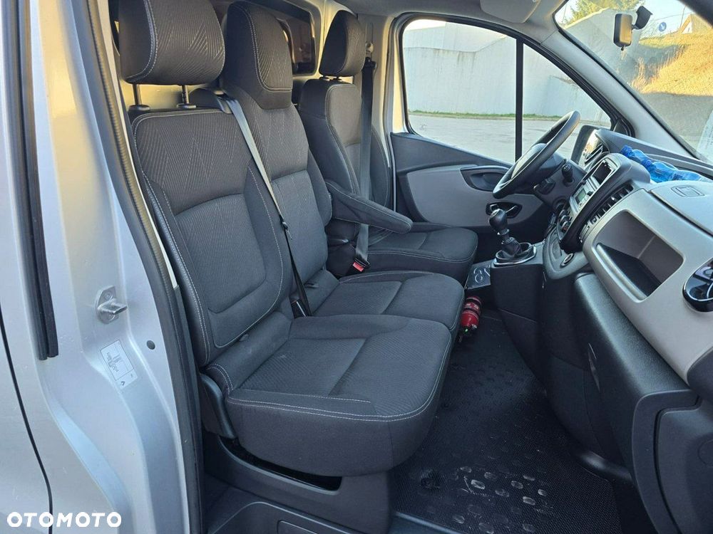 Renault Trafic - 18