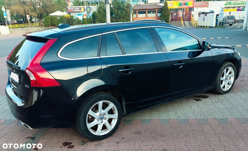 Volvo V60 D4 Drive-E Momentum - 5