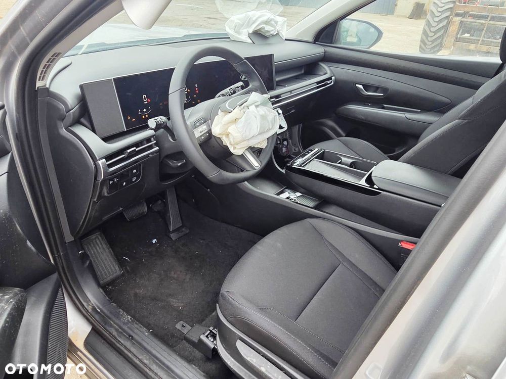 Hyundai Tucson 1.6 T-GDi HEV Executive 2WD - 9