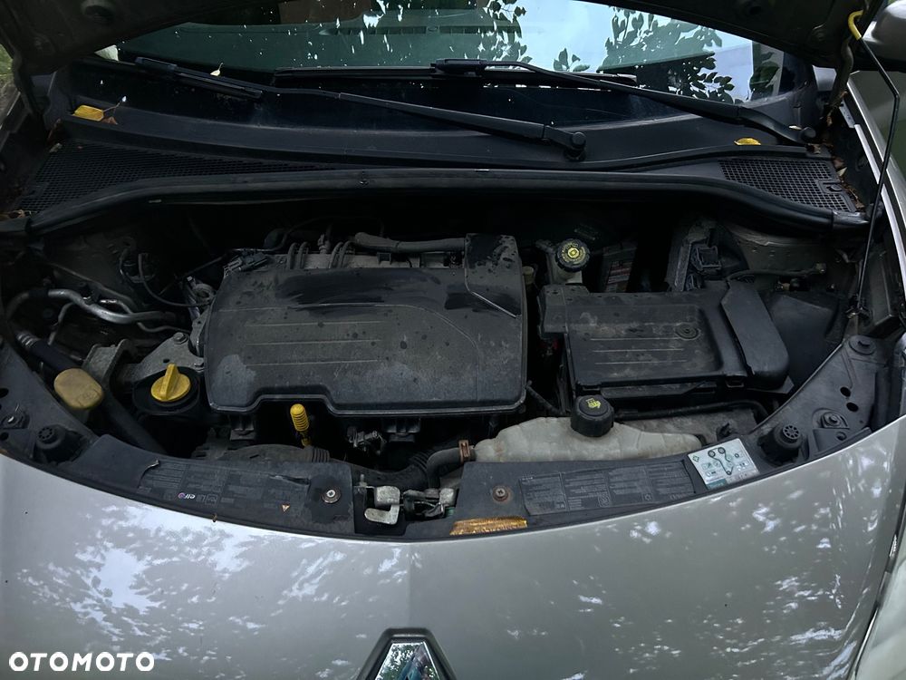 Renault Clio 1.2 16V Dwudziestka Euro5 - 11