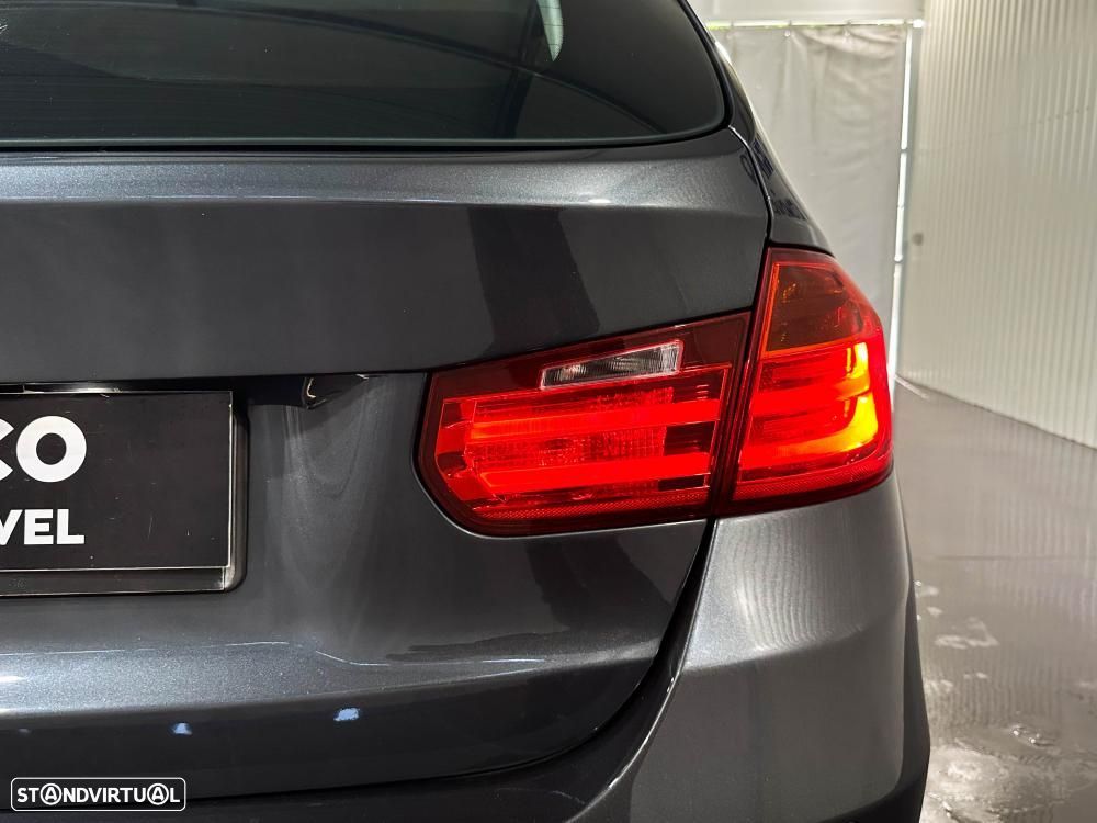 BMW 318 d Line Sport Shadow Auto - 56