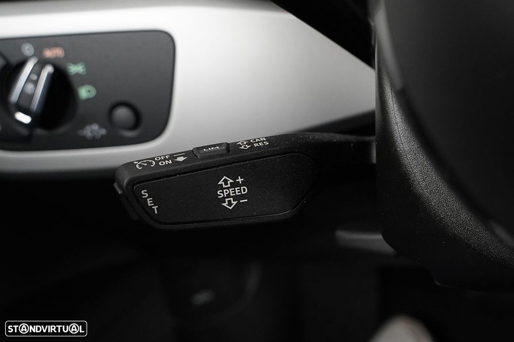 Audi A4 Avant 30 TDI S tronic - 16