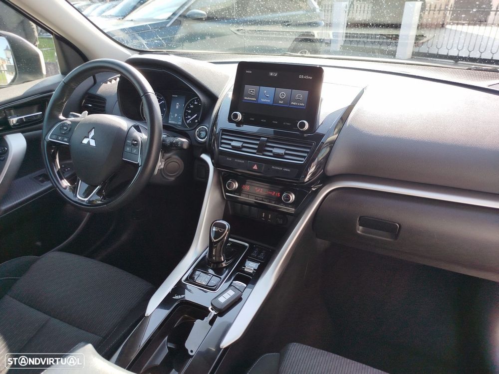 Mitsubishi Eclipse Cross - 27