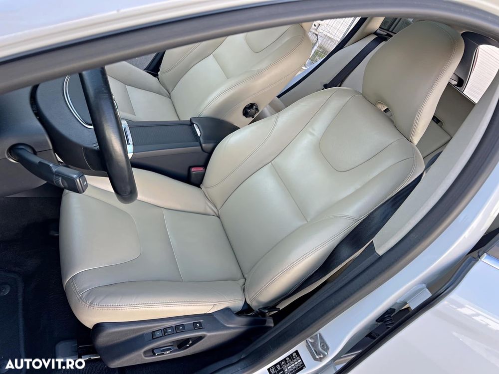 Volvo XC 60 D4 Geartronic Summum - 10