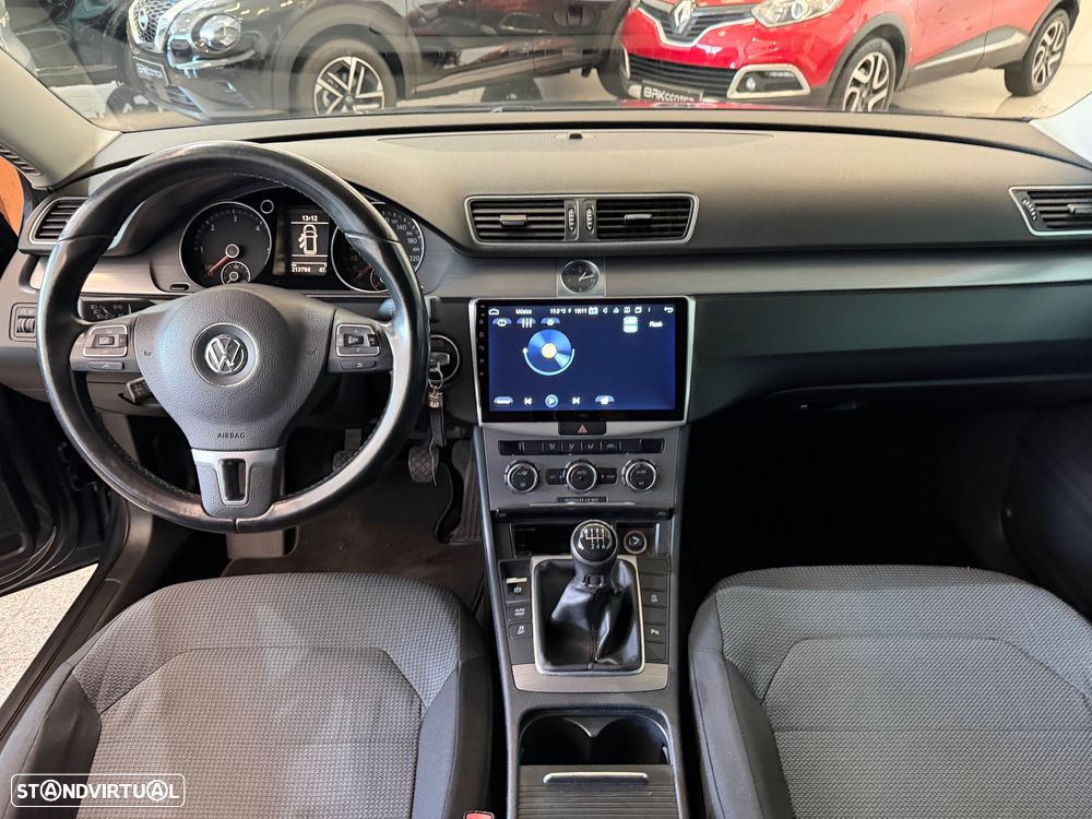 VW Passat Variant 1.6 TDI Trendline - 8