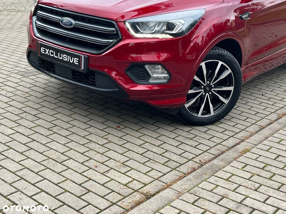 Ford Kuga 1.5 EcoBoost 2x4 ST-Line - 11