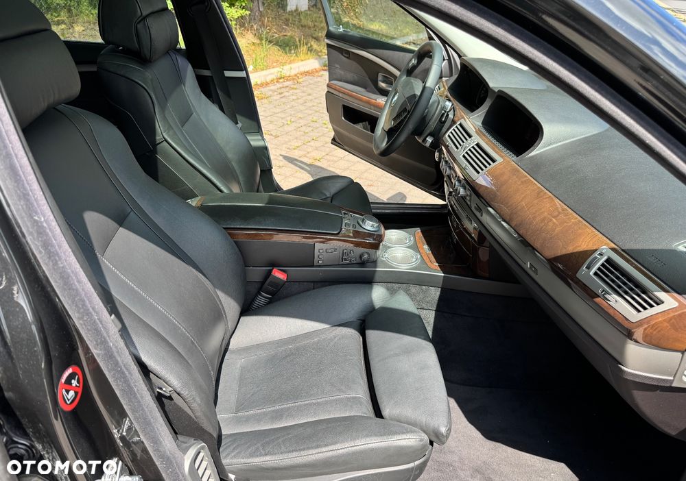 BMW Seria 7 730d - 17