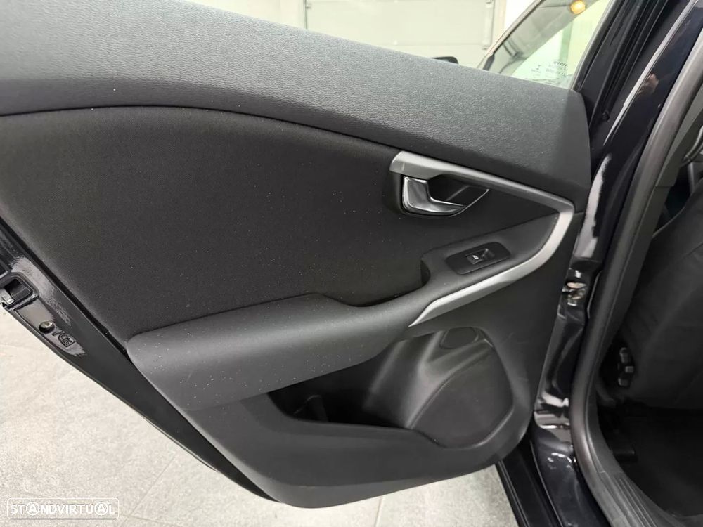 Volvo V40 1.6 D2 Kinetic - 6