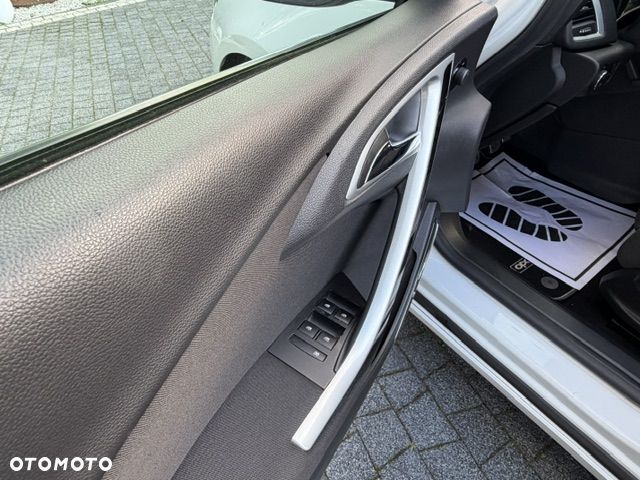 Opel Astra 1.6 T Cosmo - 14