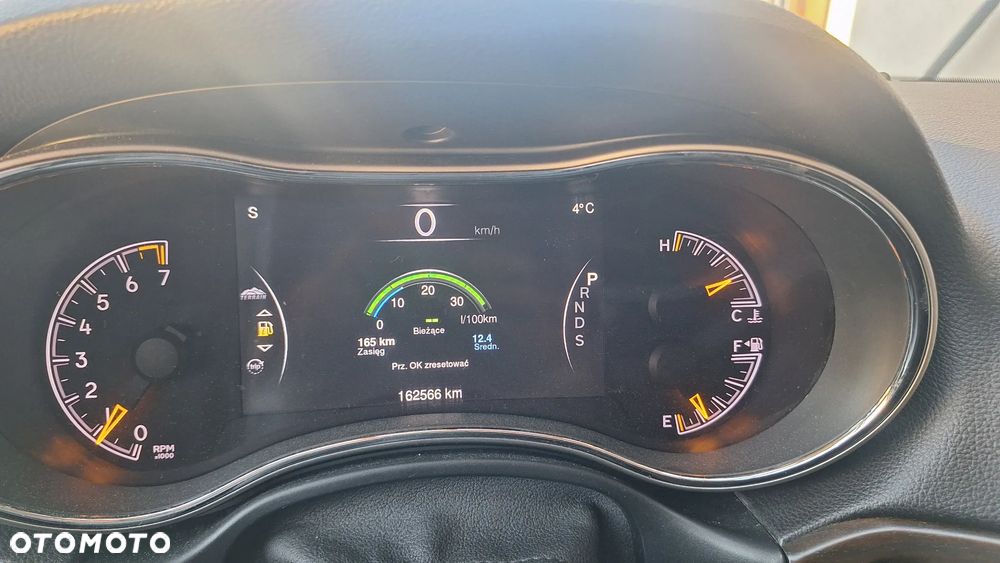 Jeep Grand Cherokee - 15